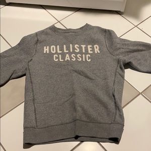 Hollister sweater with long sleeve size L